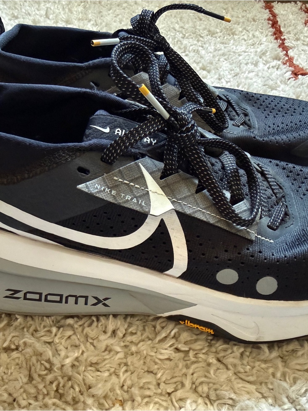 Nike Women's Zegama Trail 2 Running Shoes